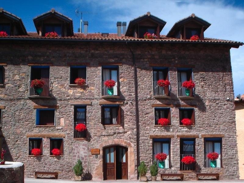 Apartamentos Turisticos Batlle Laspaules Exterior photo
